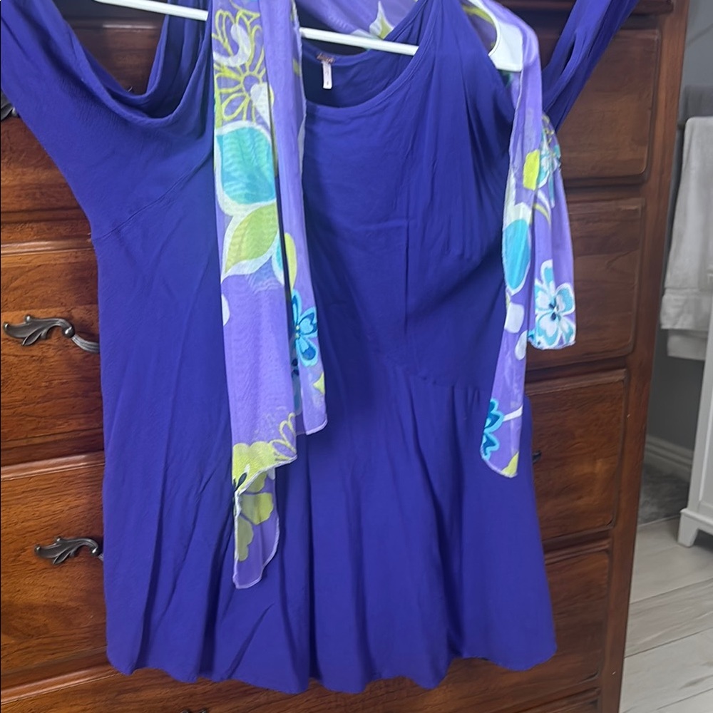 Free People Dress Long sleeve mini dress with a scarf, size 4